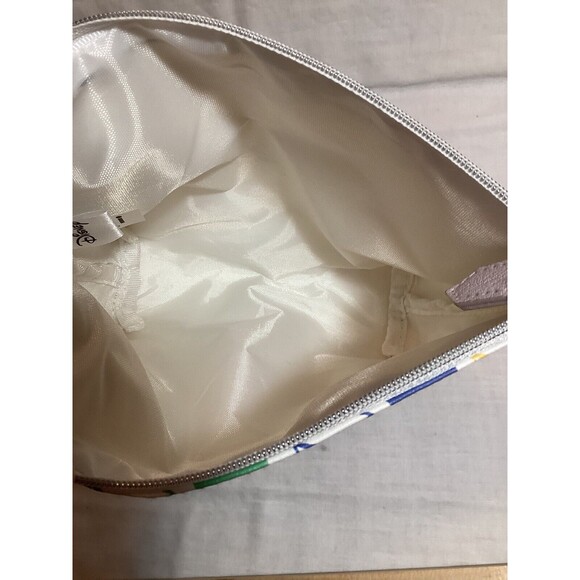 Disney Mickey Mouse DANI by Danielle Nicole Cosmetic Accessory Makeup Bag - Picture 4 of 9